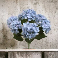 Hydrangea Bush with 7 Silk Blooms and Foliage