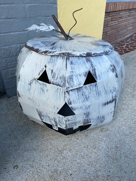 Whitewashed Metal Pumpkin with Lid Large
