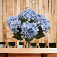 Hydrangea Bush with 7 Silk Blooms and Foliage