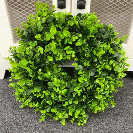 17 " Full Boxwood Wreath - Green
