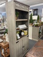 Lib 24 Shelve with Bottom Cabinet